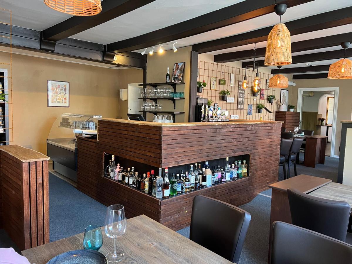 Hotel Vin & Gastro Обенро Экстерьер фото